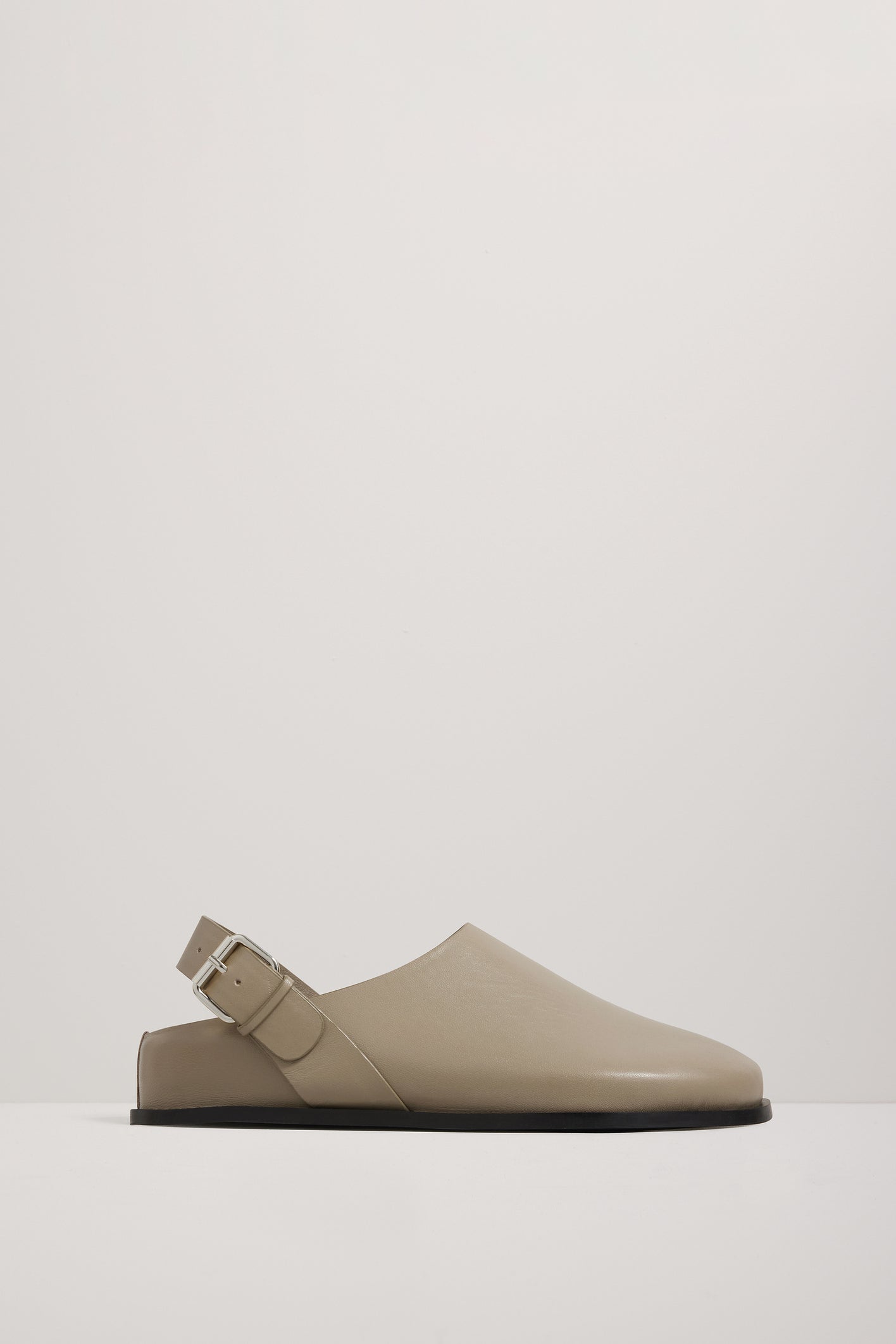 The Louis Clog