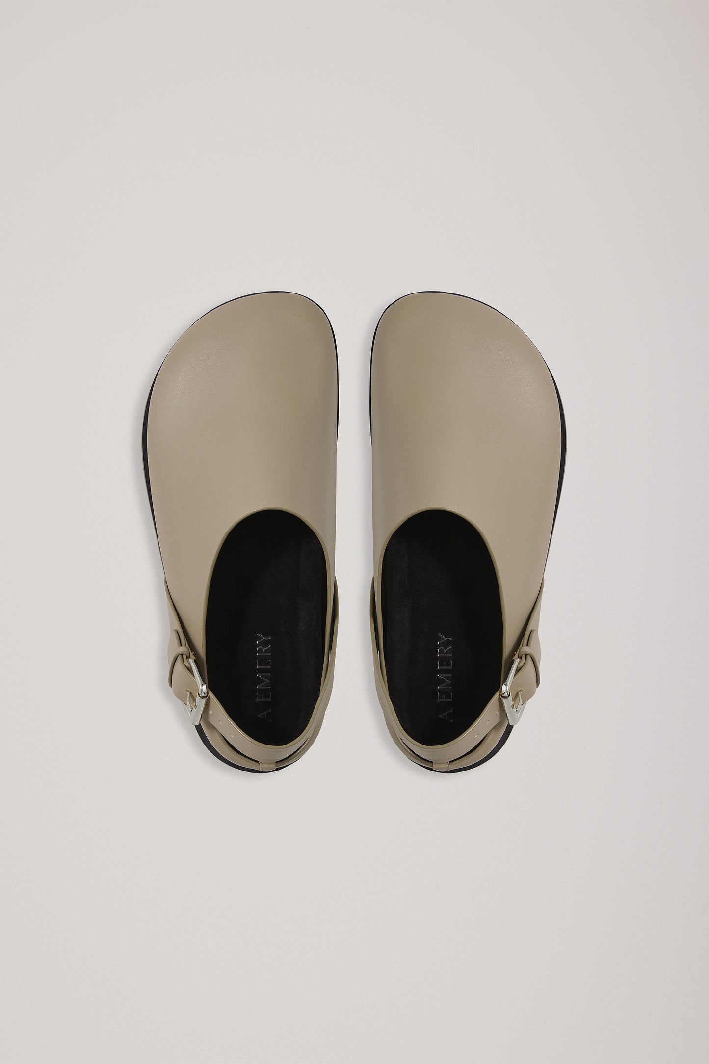 The Louis Clog