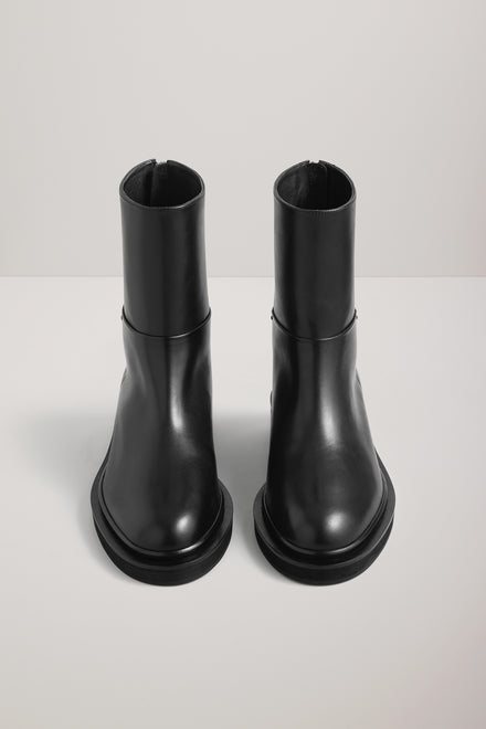 The Easton Boot