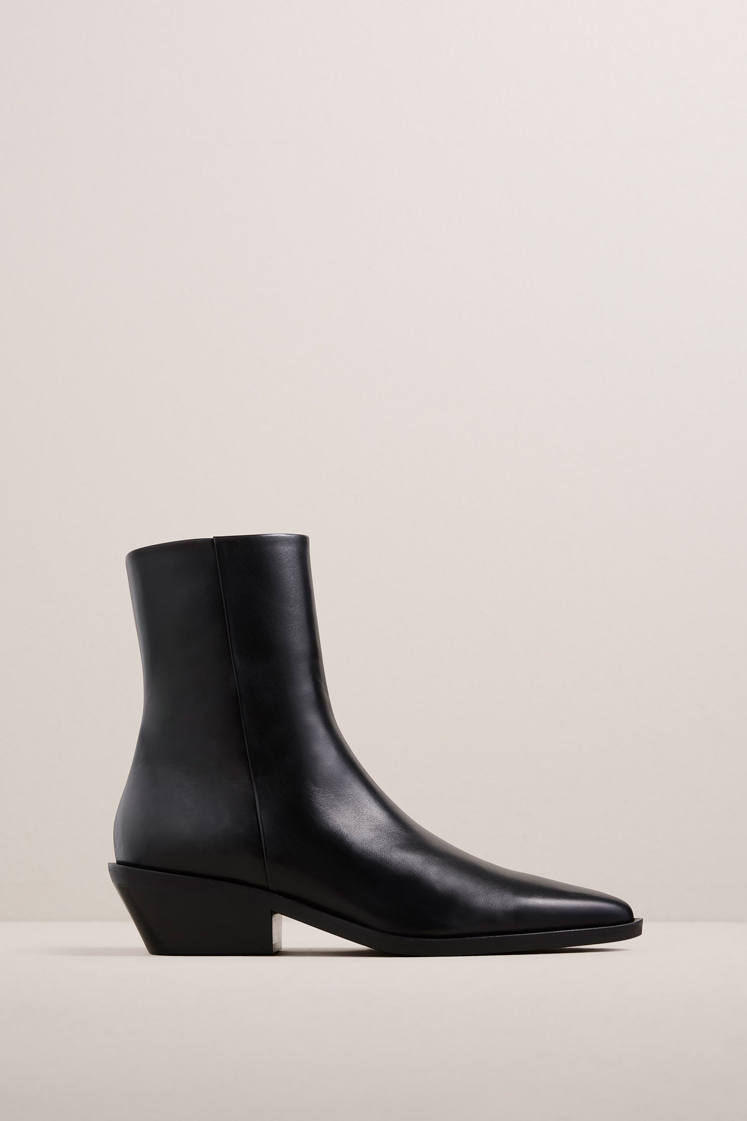 Hudson hot sale black boots