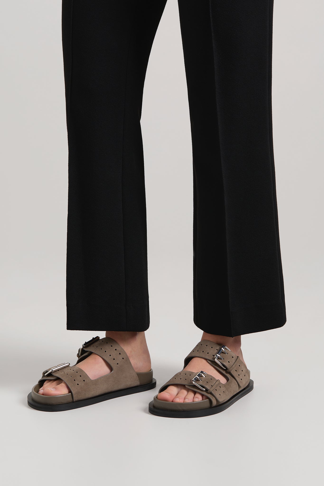 The Leon Sandal