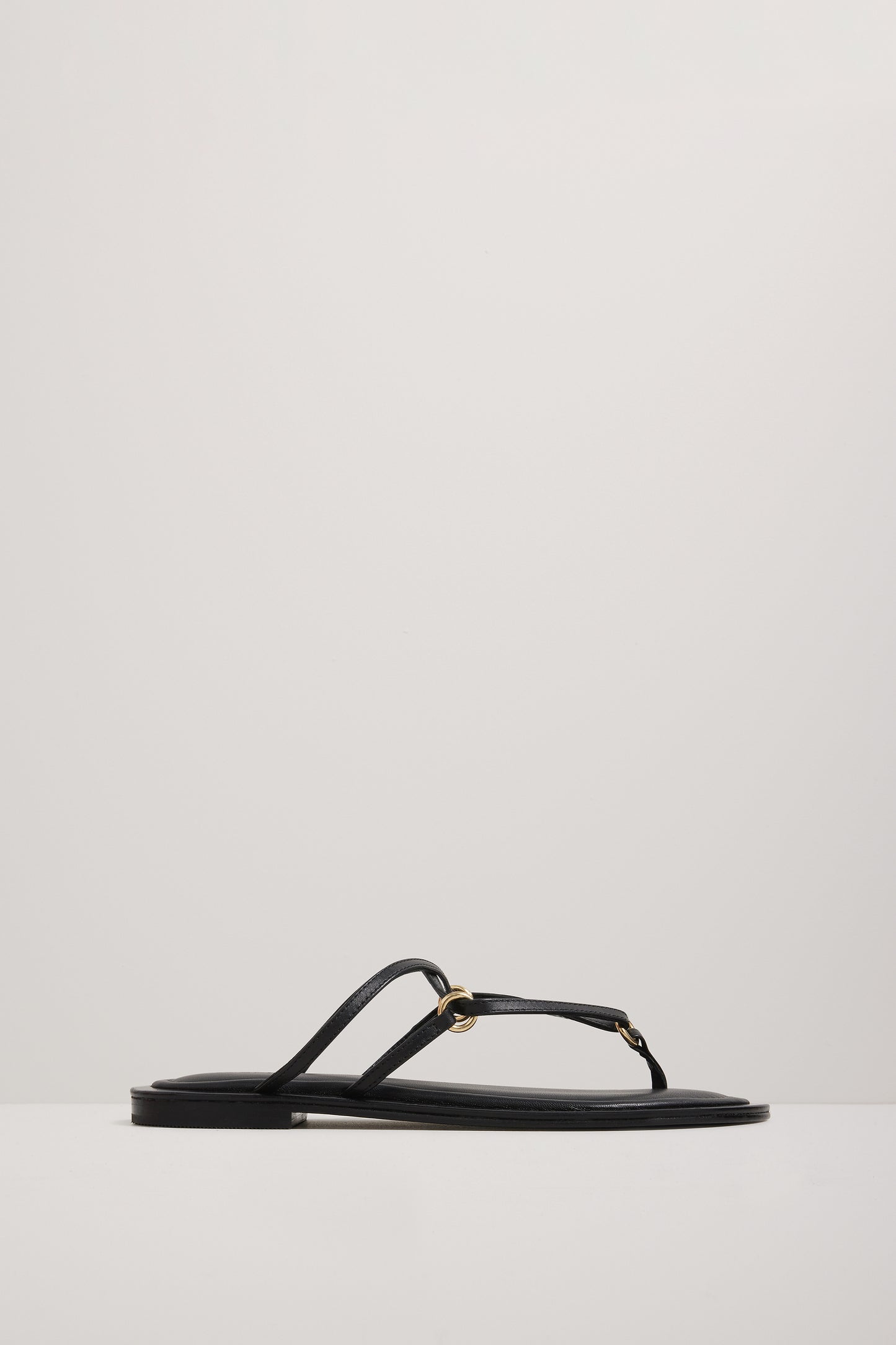 The Nanaka Sandal