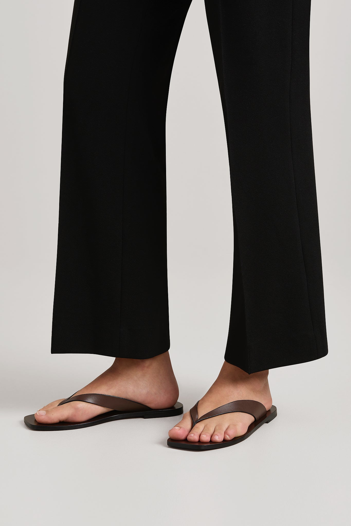 The Elliot Sandal