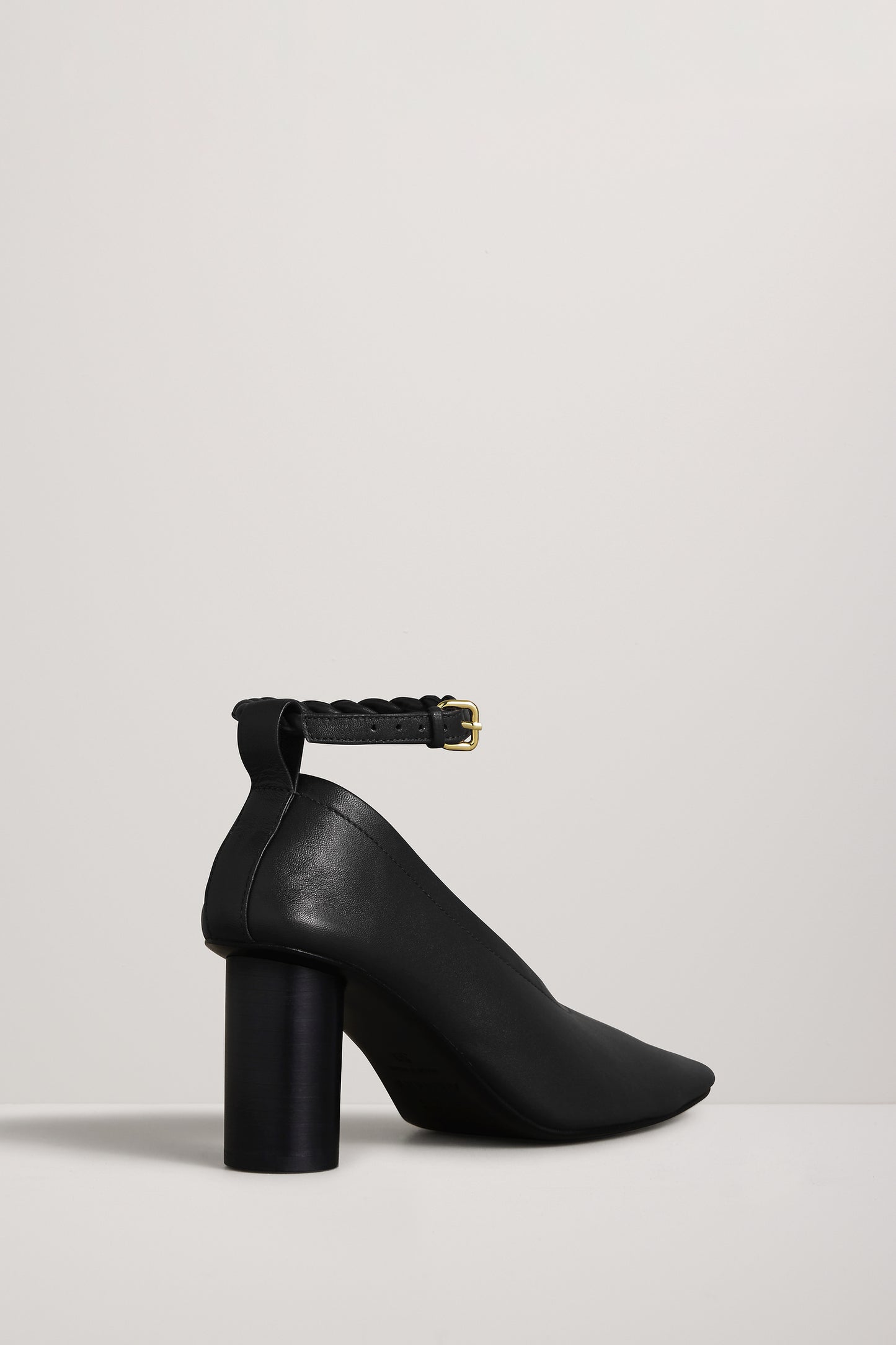 The Amos Heel