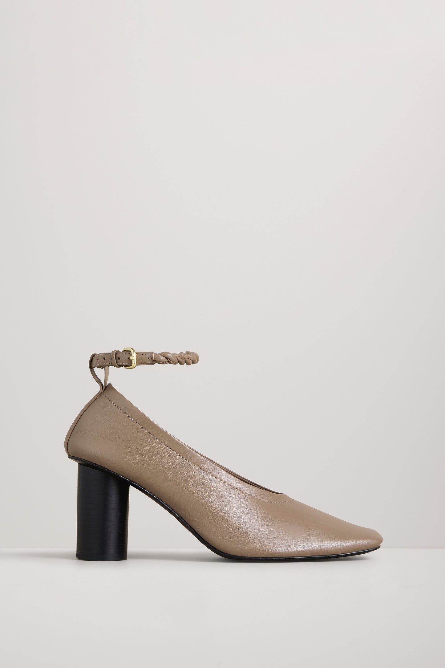 The Amos Heel